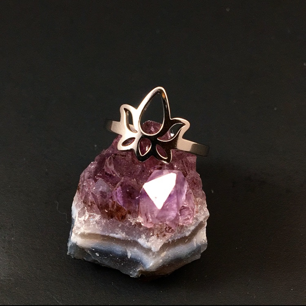 Stainless Steel Lotus Ring - Picture 1 of 3